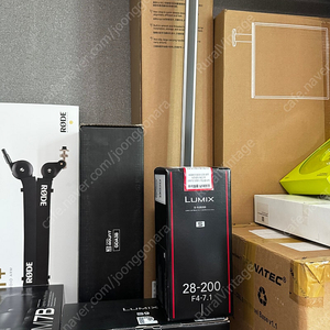 [풀프레임 세트 일괄판매] LUMIX S9 + 루믹스s 28-200mm 렌즈 + 삼각대 + ND필터 + 배터리 6개 / 230만 원 / 빠른 정리 원합니다