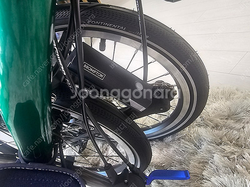 브롬톤 P라인 Low바 에매랄드라커 팝니다--7