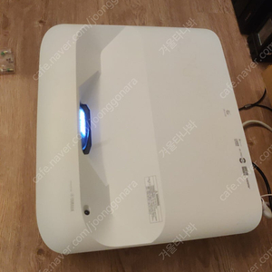 엡손 EH-LS650W 초단초점 빔프로젝터