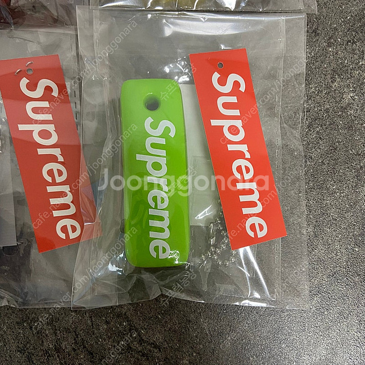 슈프림 플로팅 그린 키체인 키링 키홀더 열쇠고리--1