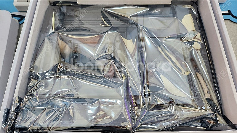 기가바이트 X870E AORUS PRO ICE 교환품--1