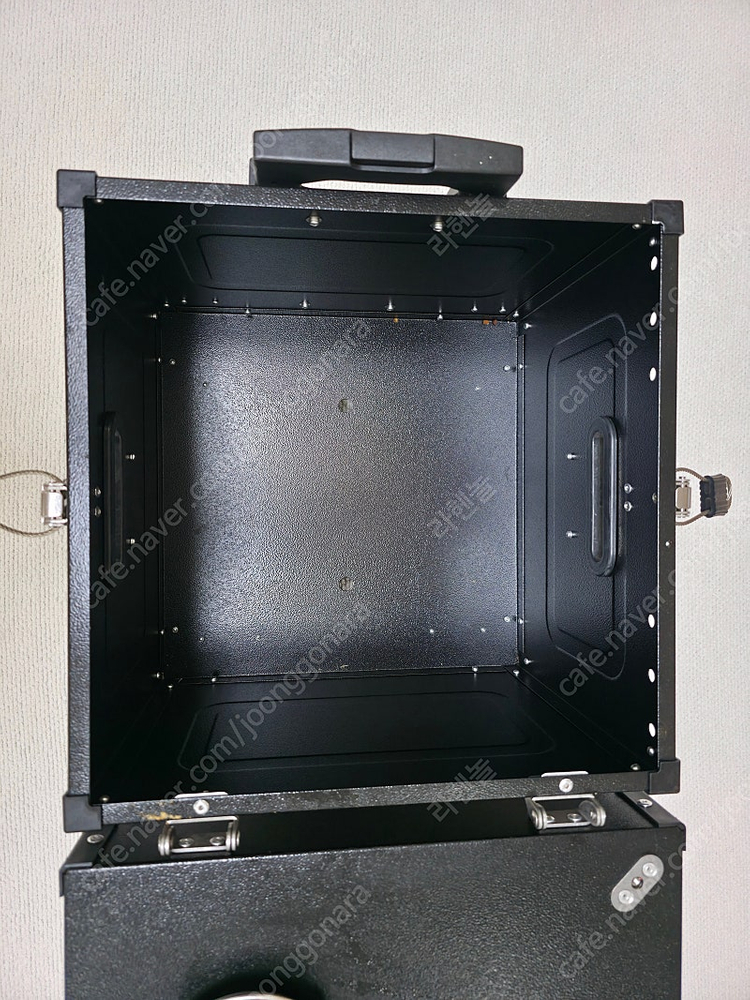 아이캠퍼 아이옥스 블랙 4인용 캠핑 테이블 + 스토브 세트 판매합니다.--6