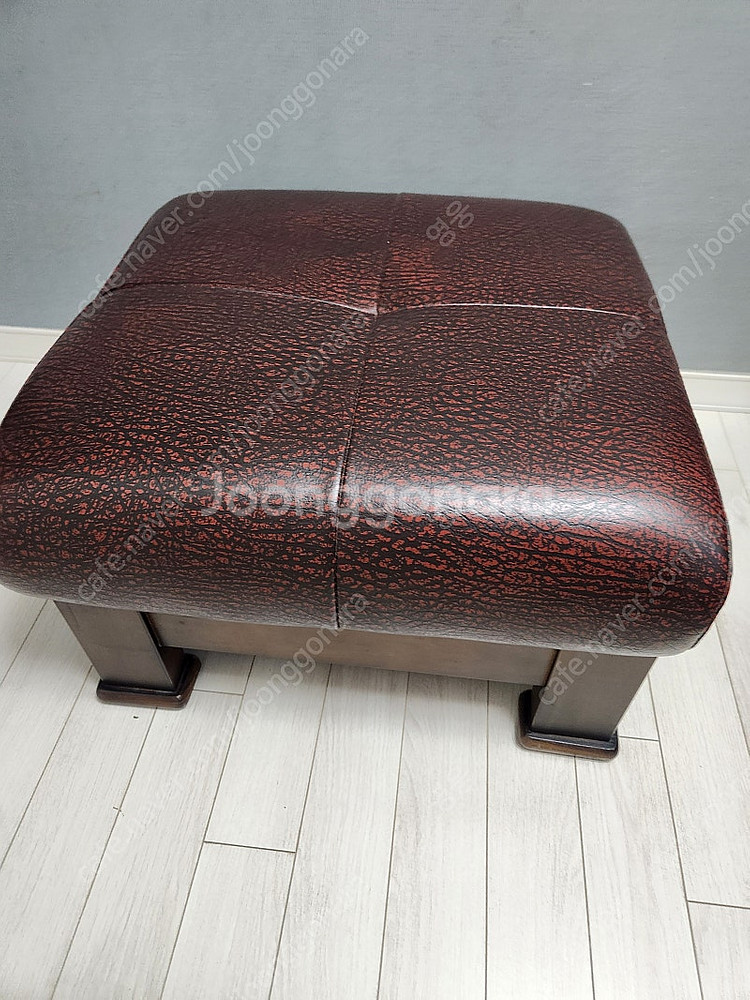 4인용갈색가죽쇼파.--4