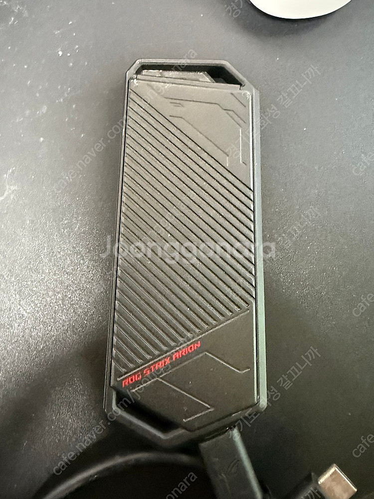 ROG STRIX ARION SSD 케이스--2