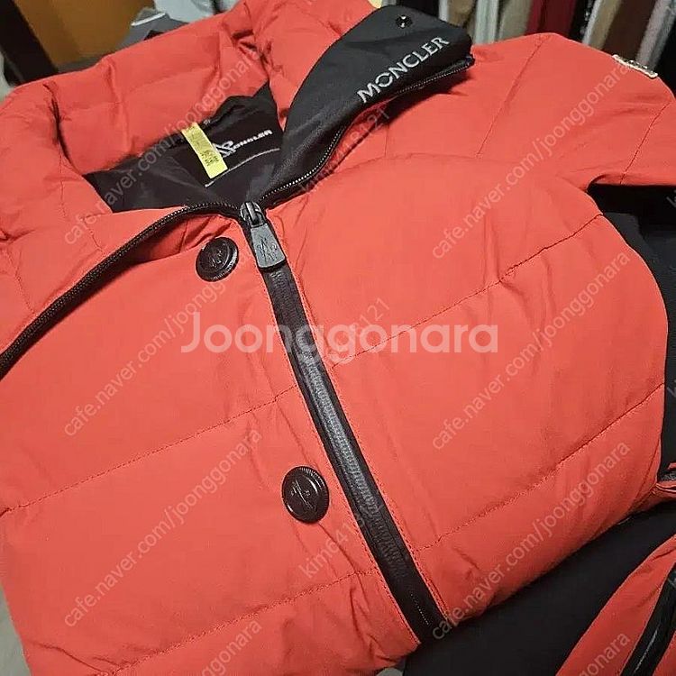 정품 몽클레어 숏패딩 허리라인 잘록 허리조절 레드 빨강...--4