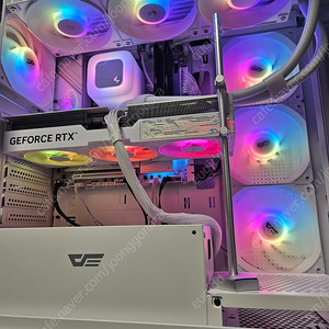 9950x3d, b850m wifi, rtx5080 화이트 본체