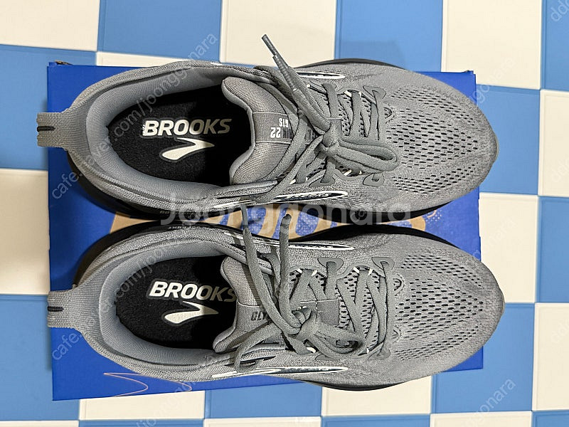 브룩스 글리세린 22 GTS 4E 270size 팝니다--0
