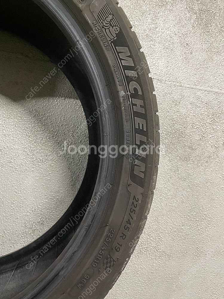 미쉐린 PILOT SPORT 4 (PS4) 타이어 22--1