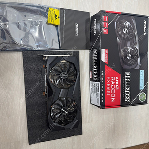 애즈락 라데온 RX6600 8GB 챌린지 팝니다