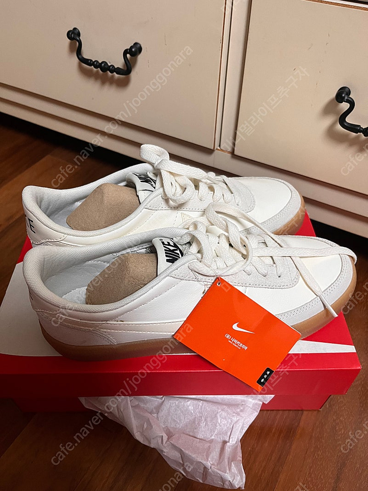 나이키킬샷2화이트 이미지