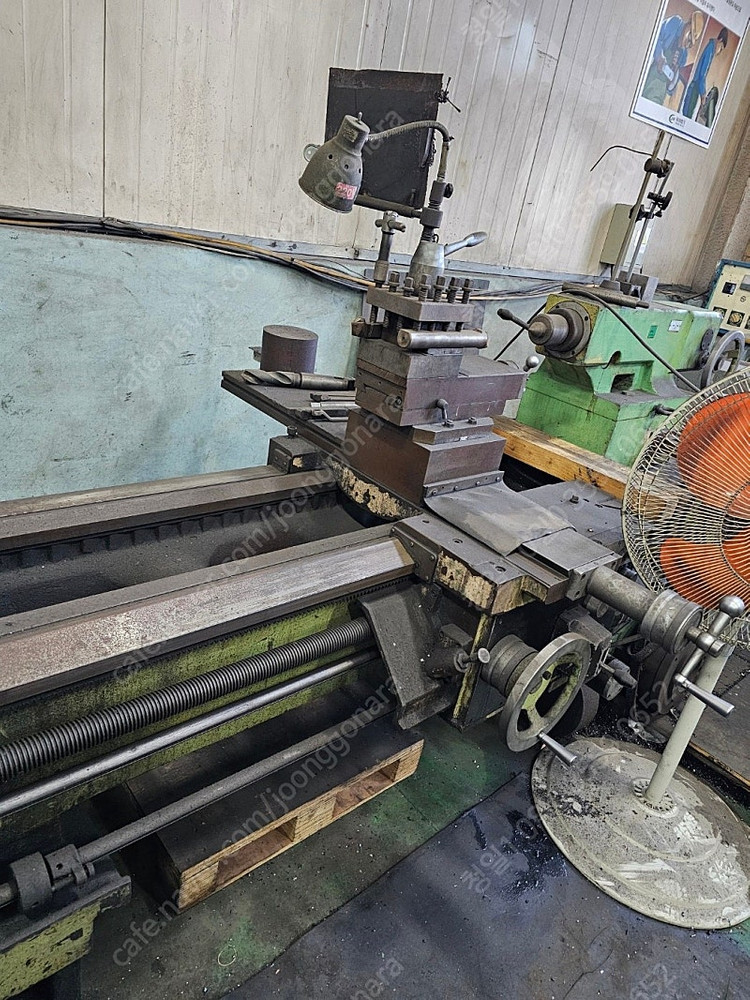 범용선반(한국공작기계,Φ800×2,000) 이미지