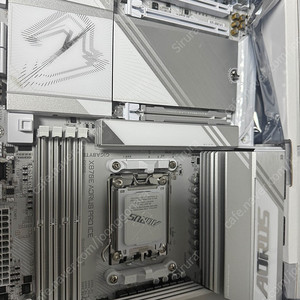 기가바이트 X870E AORUS PRO ICE 피씨디렉트 판매 (신품급)