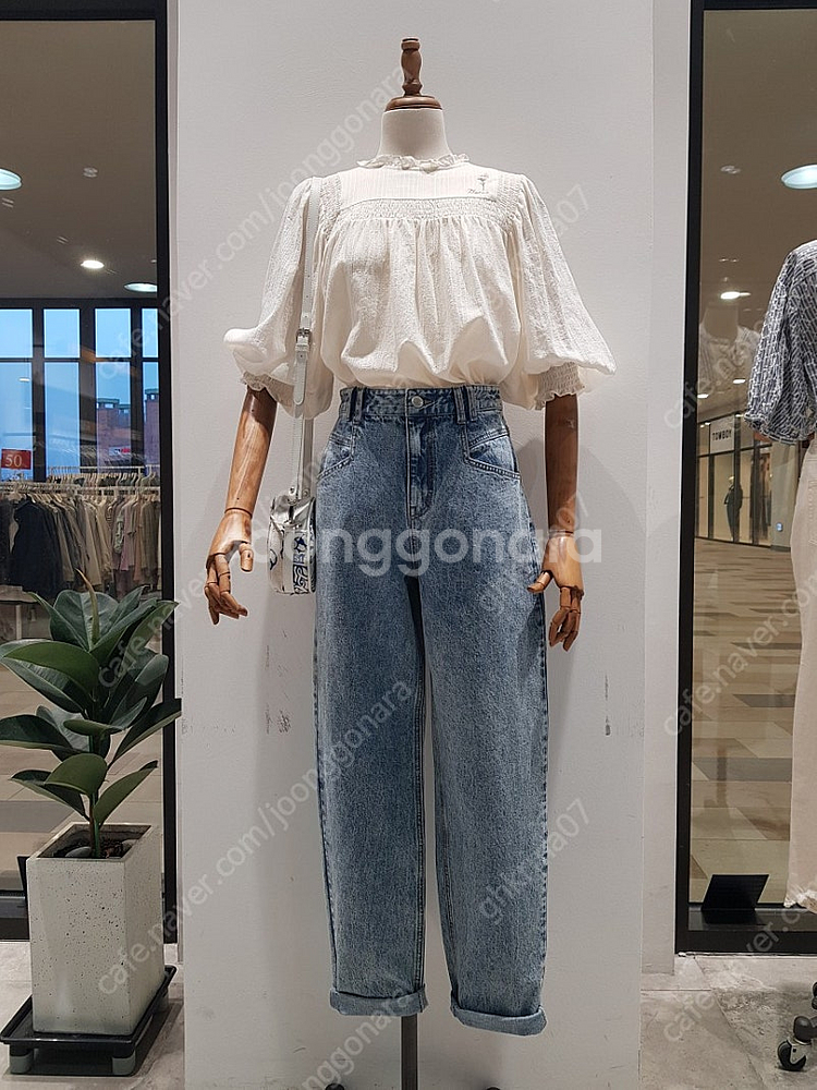 써스데이아일랜드 배기핏 청바지 24년도신상--1