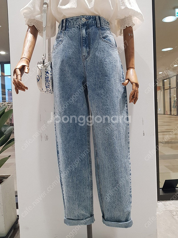 써스데이아일랜드 배기핏 청바지 24년도신상--2