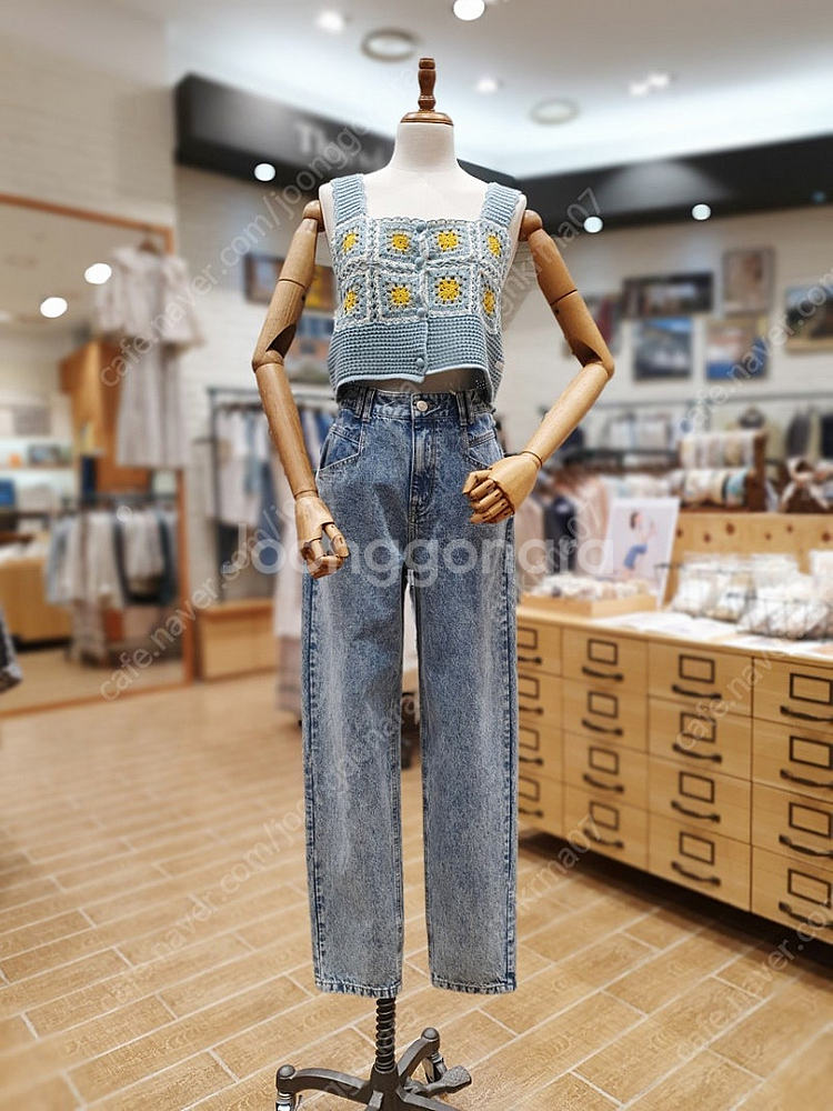 써스데이아일랜드 배기핏 청바지 24년도신상--7