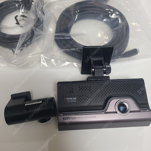 아이나비 블랙박스 qxd8000 싸게팝니다.