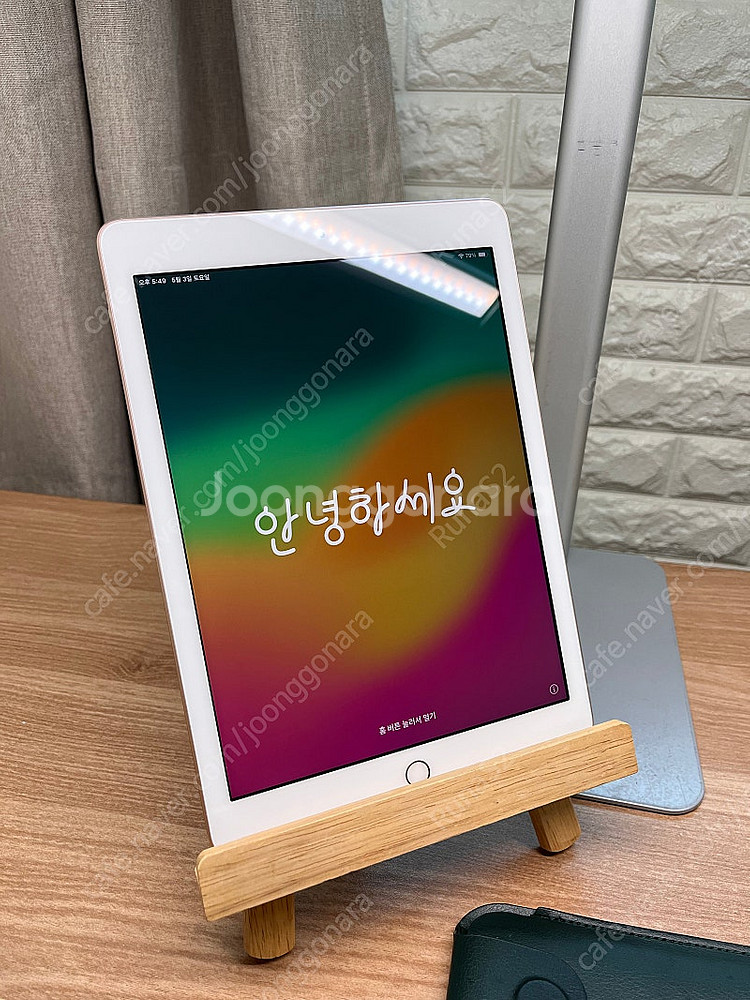 아이패드 9.7인치 6세대 32gb 13만원--0