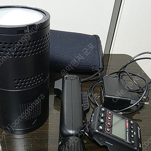 SMDV B240 조명, 컨트롤러(캐논), 플립32G, 조명 삼각대, 보호케이스 판매 합니다.