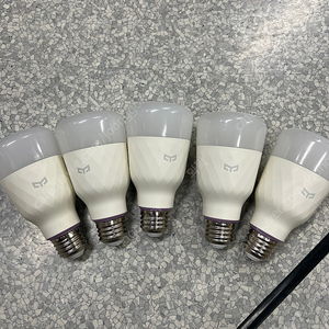 샤오미 YEELIGHT 이라이트 YLDP06YL LED 5개 판매합니다!!