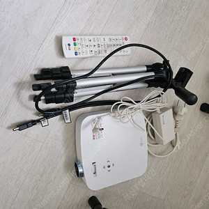 LG PF50KA 빔프로젝터 판매합니다.