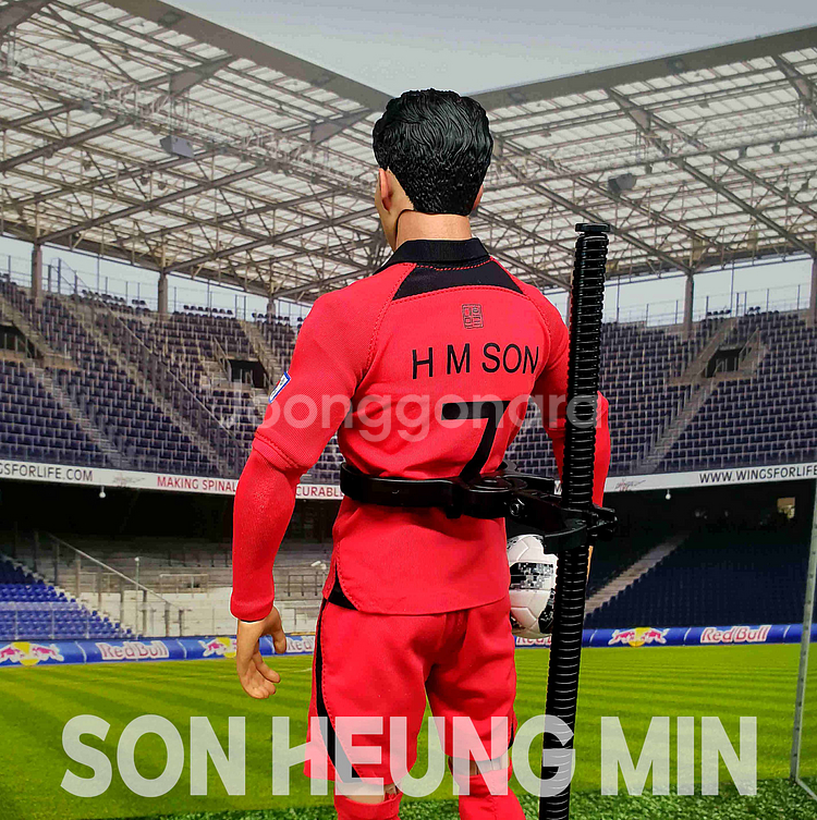 (개인소장)손흥민 2022 월드컵 커스텀 12인치 피규...--2
