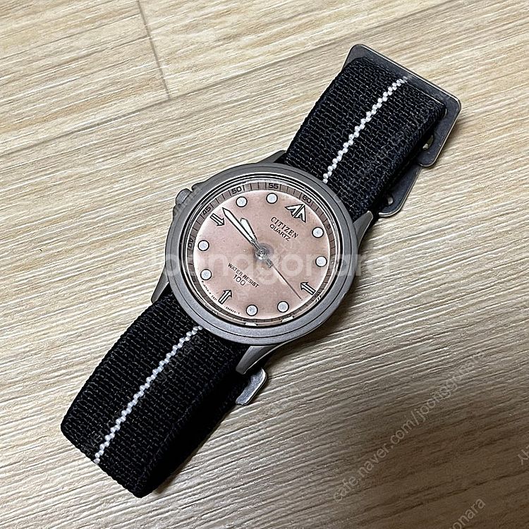 빈티지 시티즌 밀리터리 시계 33mm 쿼츠 살몬 다이얼--1