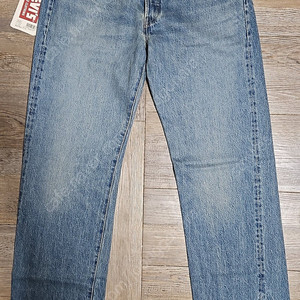 리바이스 LVC 1955 501 블랙잭 W30L32 사이즈 팝니다.