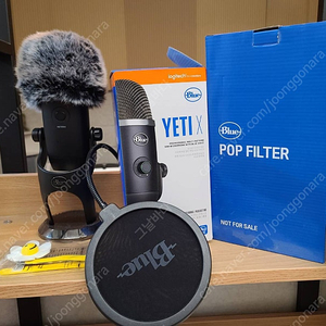 Blue Yeti Black/ 블루예티 마이크(국내정품-2개월사용)+데드캣퍼(새거)+팝필터 정품(새거)