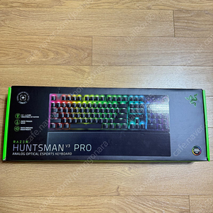 레이저 헌츠맨 V3 PRO S급 팝니다