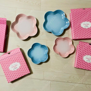 르크루제 플라워 플레이트 14cm 2개 19cm 2개 세트 일괄