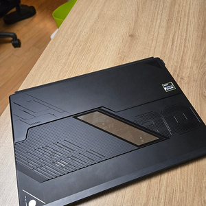 ASUS ROG Flow Z13 2025 팝니다. (AI max 395/32GB램)