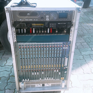 행사용앰프셑트130만.야마하 홈시어트셑트60만.휴대용앰프6만.인터엠 벽걸이스피커4대5만.엘지 사운드바5만.이큐 2대5만.기가지니3만.착불