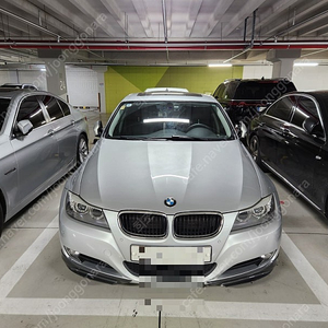 E90 320i / 63,000km / 920만원 / 판매합니다. [가격인하]