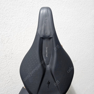 스페셜 파워 미믹 안장 143mm