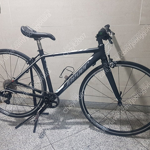 예거메티R 440사이즈 초경량 가성비 하이브리드 자전거 팝니다.​