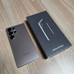 갤럭시 S25 울트라 512GB 자급제 티타늄 그레이 새제품급 팝니다