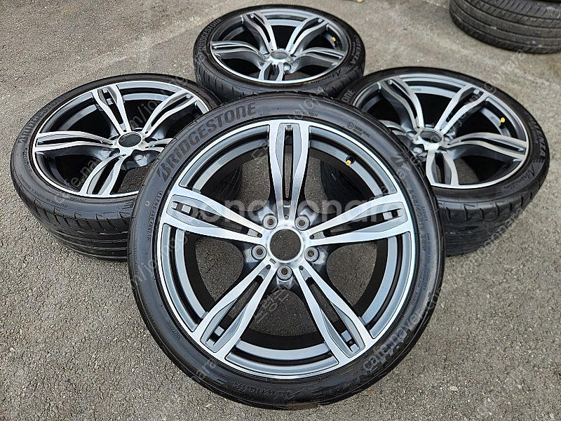 [판매] BMW F10 3GT 5시리즈 M5 스타일 19인치 휠타이어 세트 팝니다.--0
