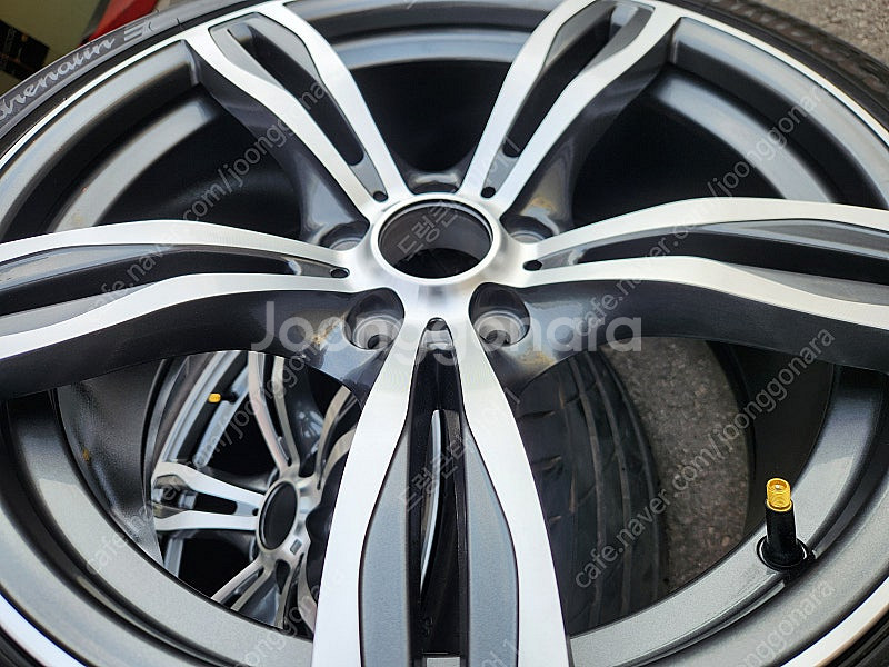 [판매] BMW F10 3GT 5시리즈 M5 스타일 19인치 휠타이어 세트 팝니다.--5