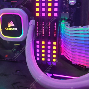 커세어 램 DDR4 16G PC4-28800 CL18 Dominator Platinum RGB (8Gx2)