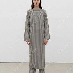 verso Silk Wool Pants(카키그레이) 베르소 실크울팬츠 새상품. le917 ugst 아모멘토 urbanic30 에토스 파르벵 hehr 모노하 vartist 비아플레인