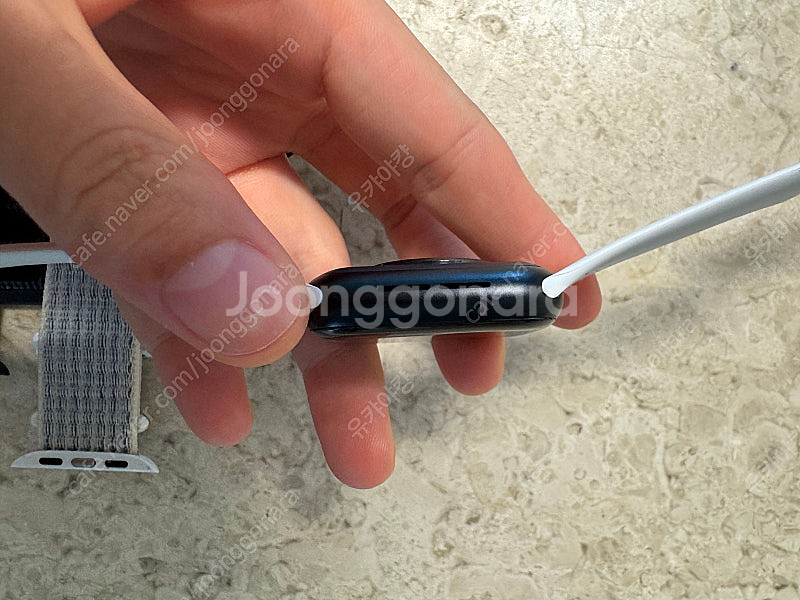 애플워치 se2 미드나이트 40mm 판매합니다--1