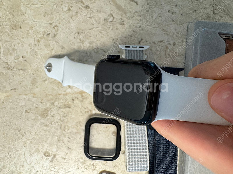 애플워치 se2 미드나이트 40mm 판매합니다--4