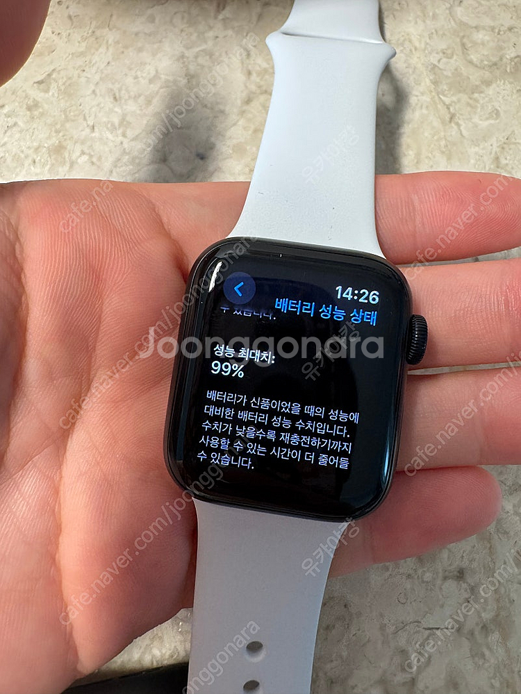 애플워치 se2 미드나이트 40mm 판매합니다--5