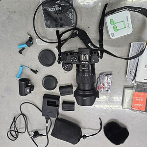 니콘 Z5 24-79mm 바디+렌즈
