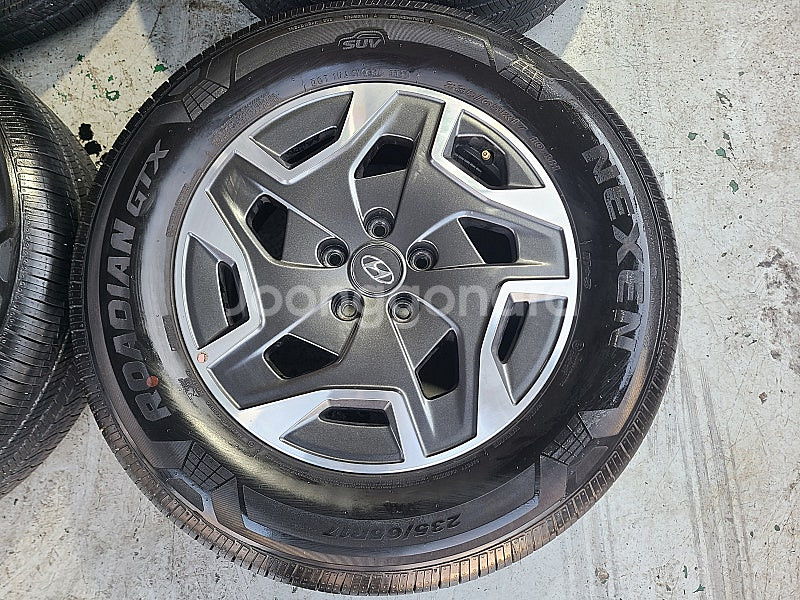 $$ 임판 싼타페 하이브리드 17인치 휠타이어 235 65 17 판매--2