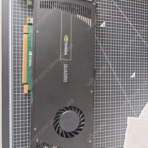 쿼드로 QUADRO 4000 그래픽카드