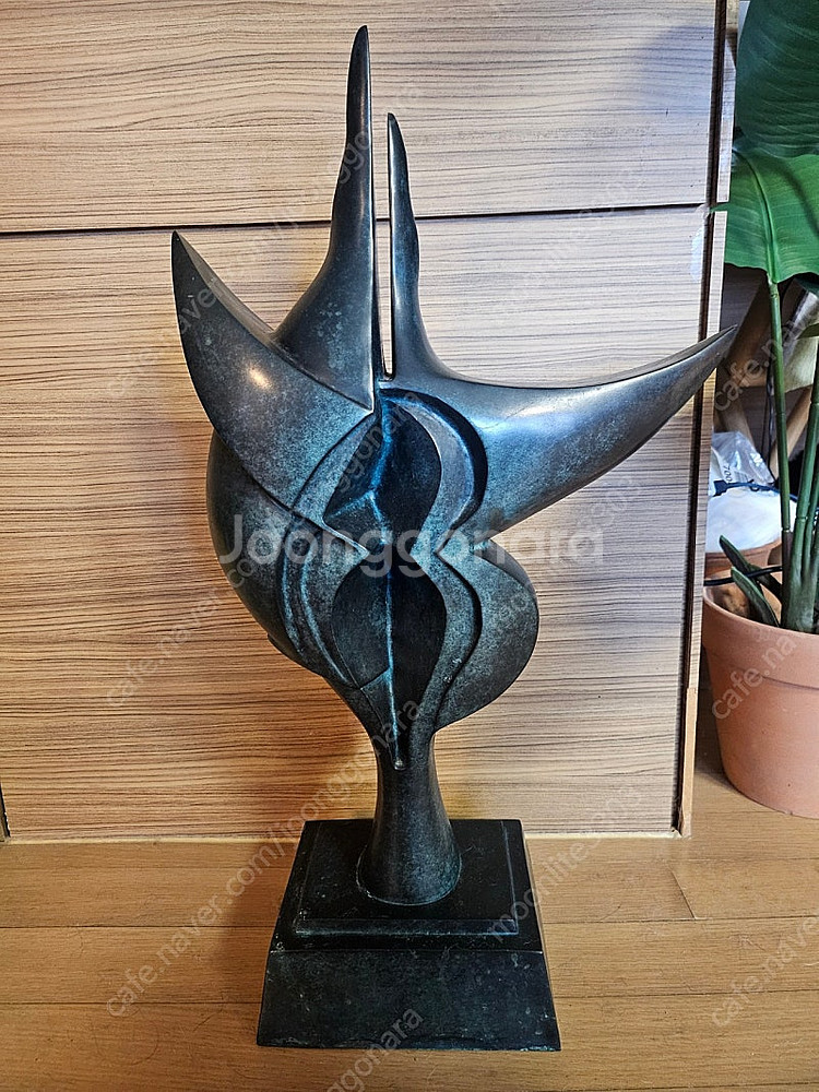 청동 조각의 대가 황인철교수 작품--0