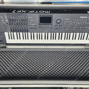 YAMAHA MOTIF XF7 하드케이스 포함 모티프