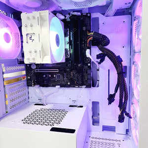 게이밍컴퓨터 9800x3d 반본체