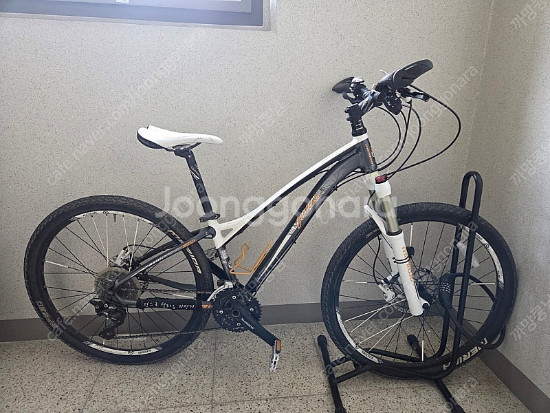 메리다 줄리엣900 MTB자전거--0